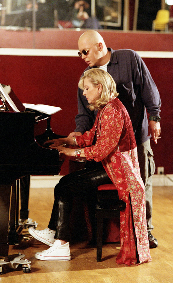Véronique SANSON