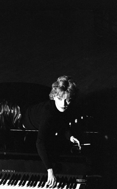 Ingrid CAVEN