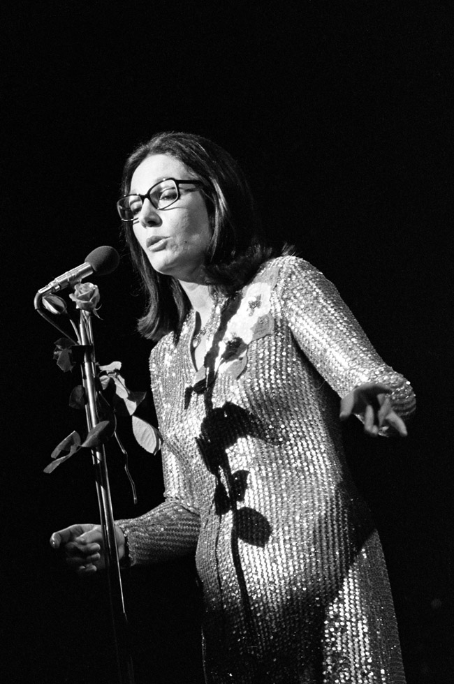 Nana MOUSKOURI