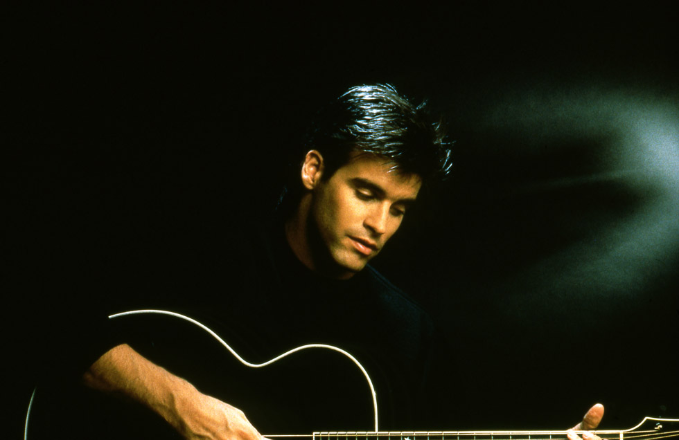 Roch Voisine en photo studio en janvier 1990.