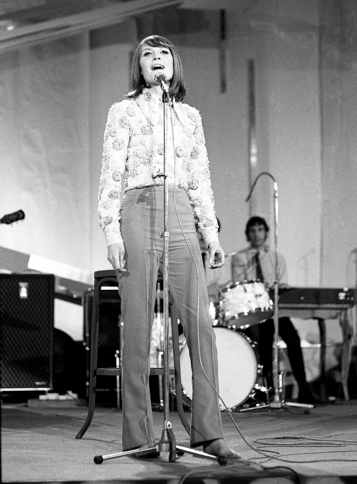 Sandie SHAW