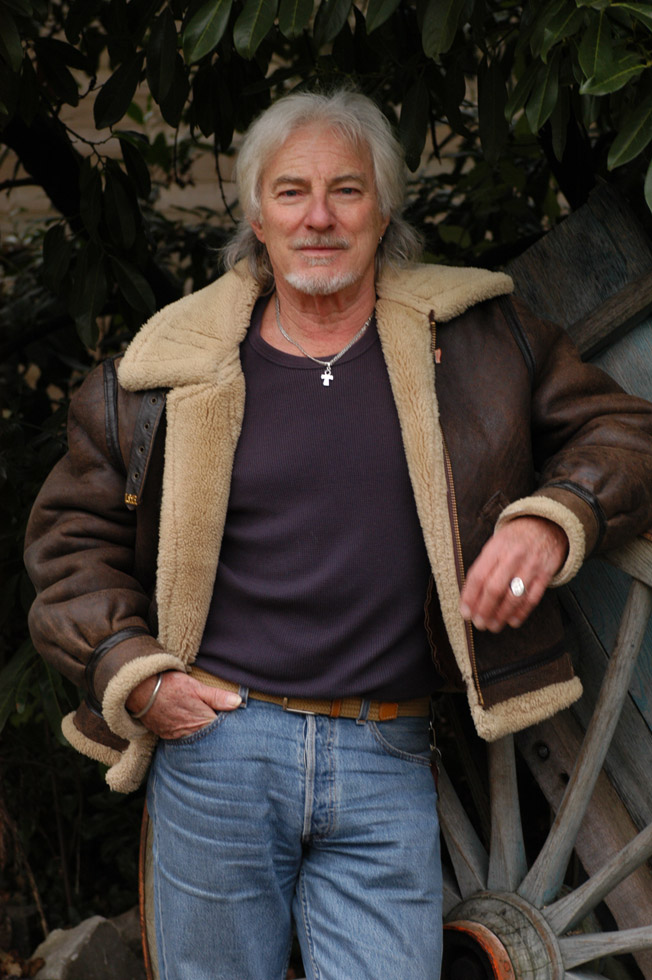 Hugues AUFRAY