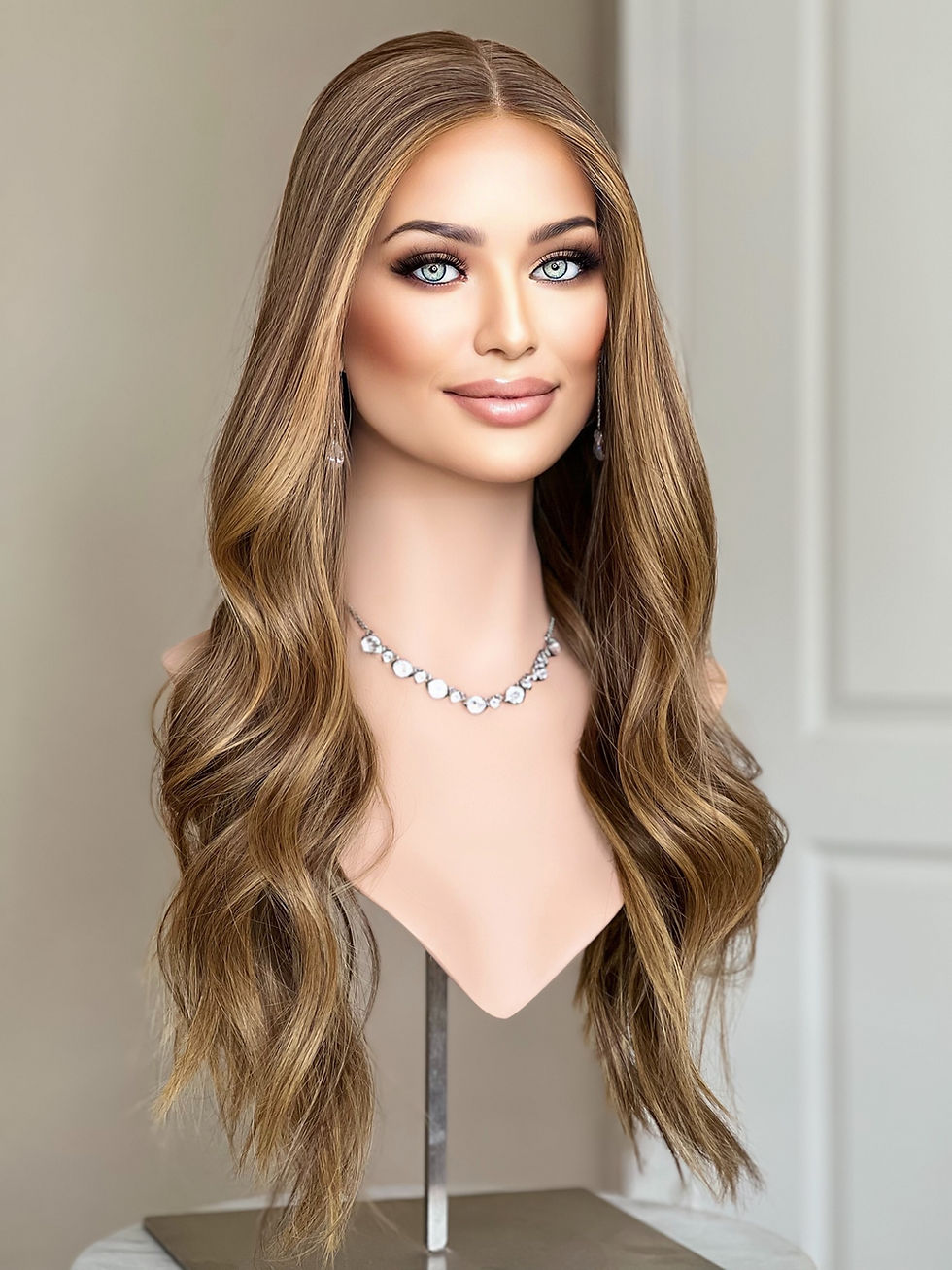 Thumbnail: W1060 Mckenna Remy Human Hair Lace Top Wig 27-28”