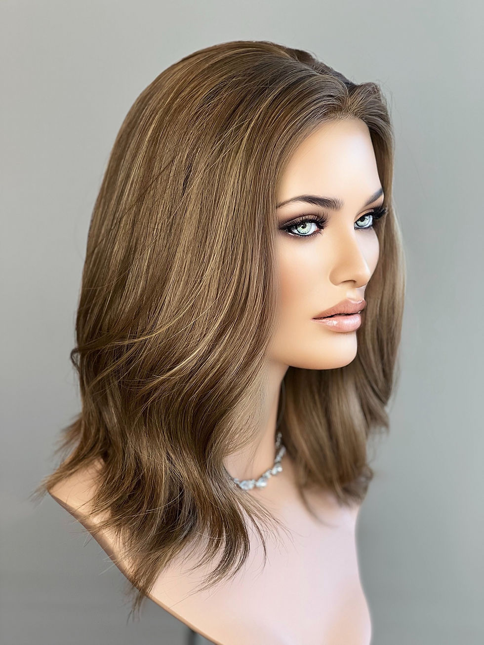 Miniatyrbild: W1225 Mckenna Premium Human Hair Silk Top Wig 17-18”
