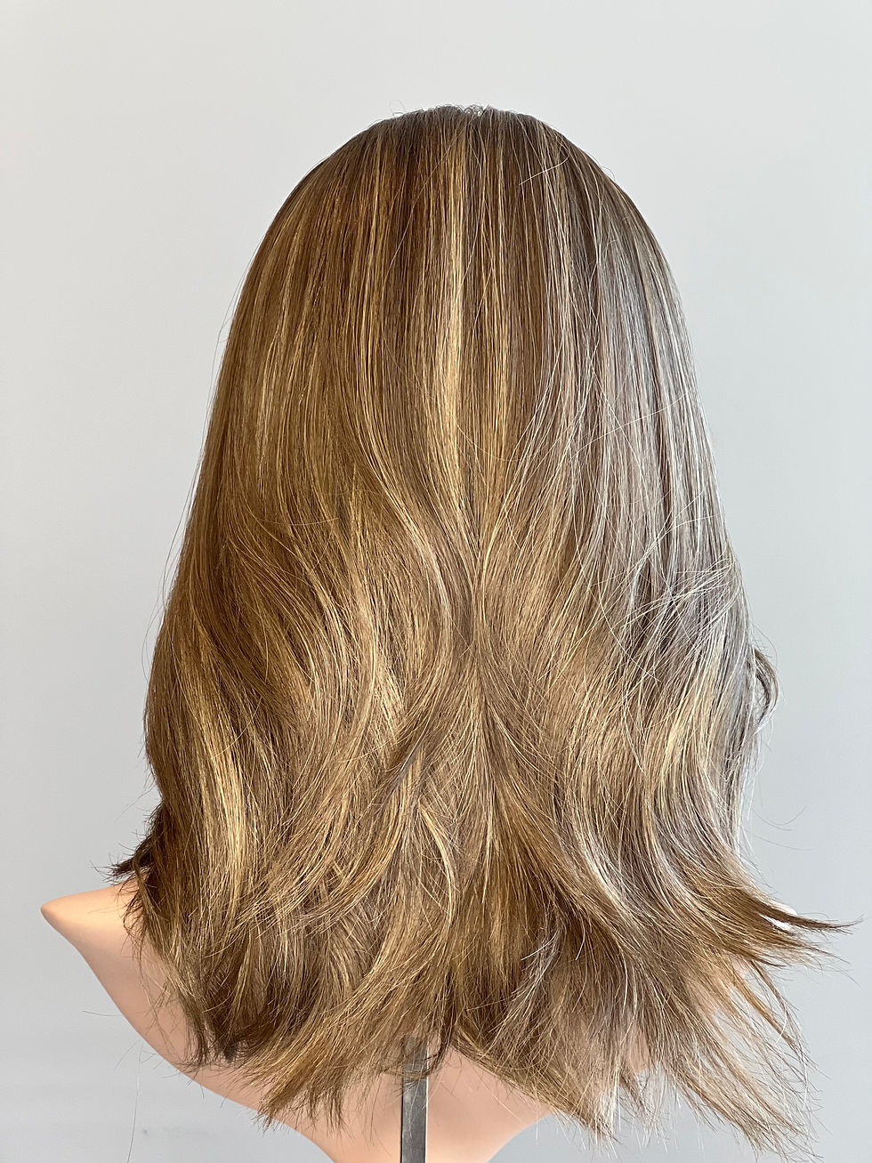 Miniaturebillede: W1225 Mckenna Premium Human Hair Silk Top Wig 17-18”