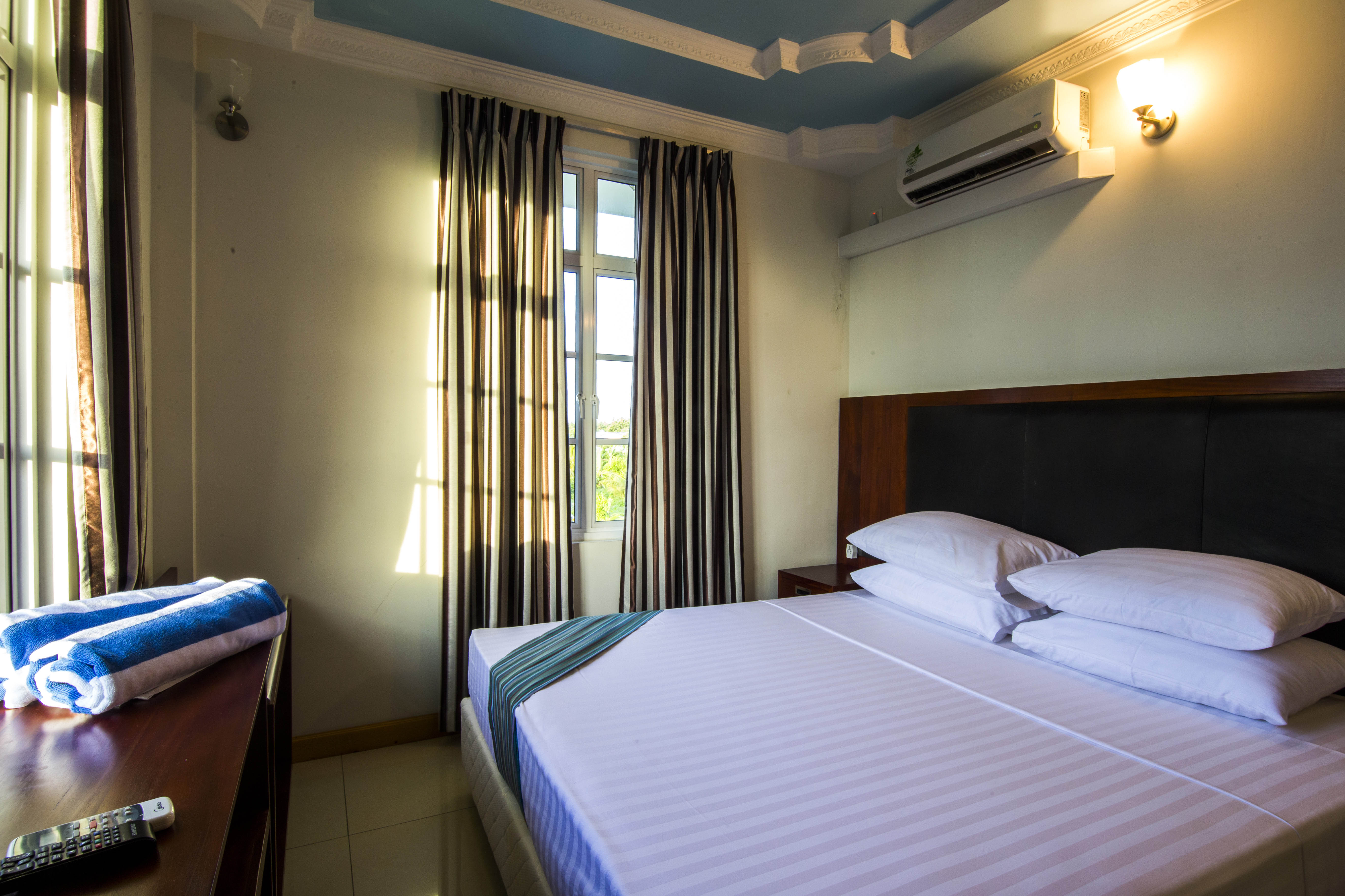 Lacabana Maldives Standard Double Room (1)
