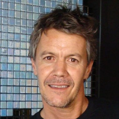 Dominic Johns Headshot (002).jpeg