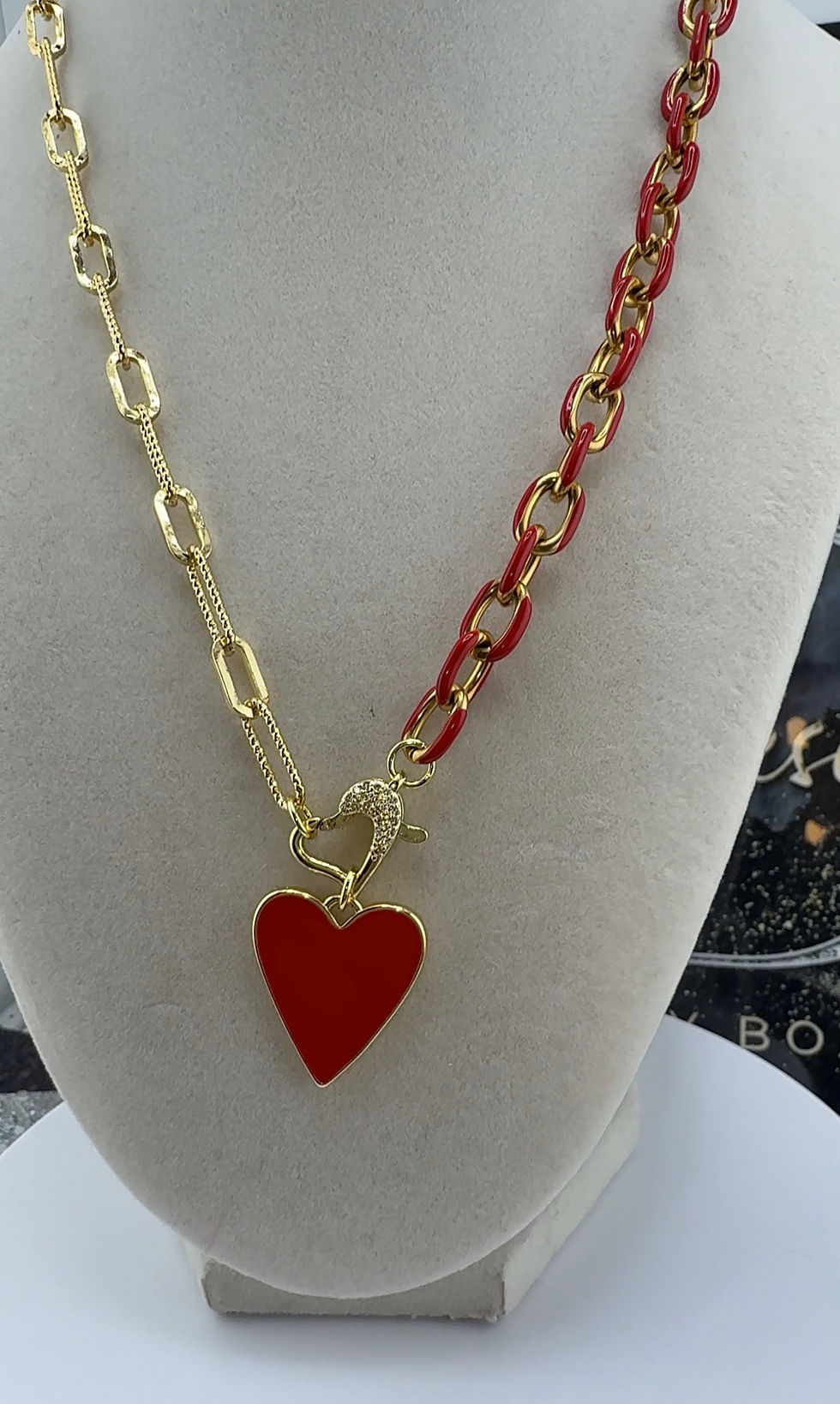 Thumbnail: The Scarlet Double Heart 