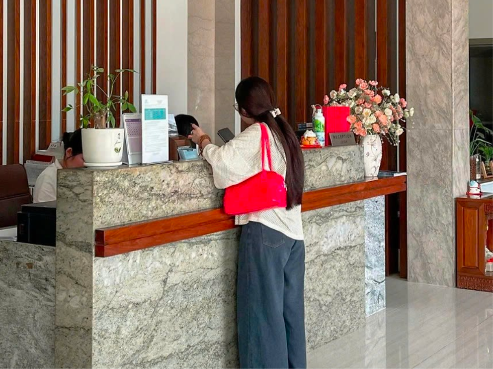 Lựa chọn khách sạn phù hợp ngân sách giúp kiểm soát chi phí.