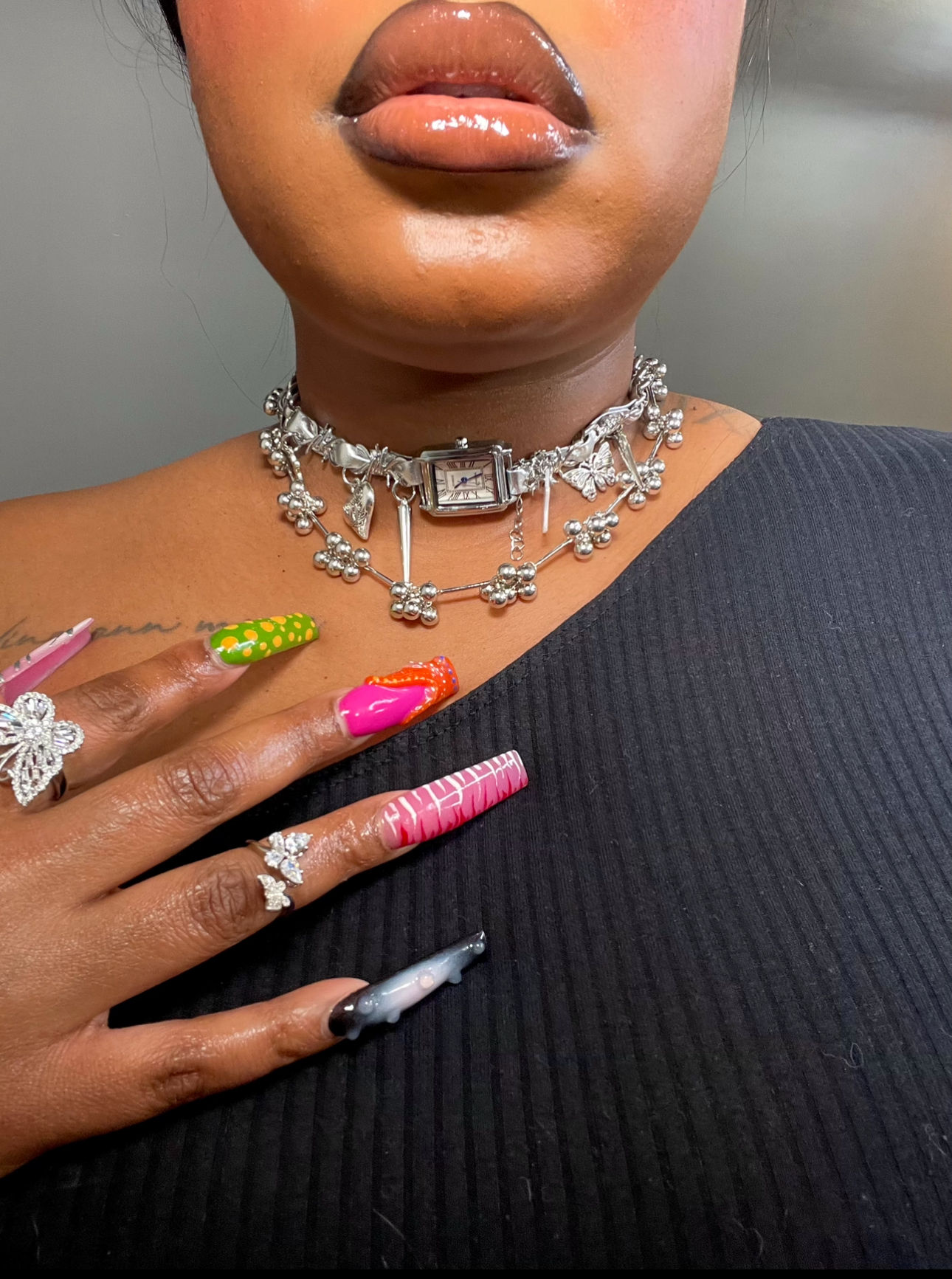 Out of time choker 
