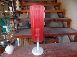 "Versa" stona lampa u stilu 50tih