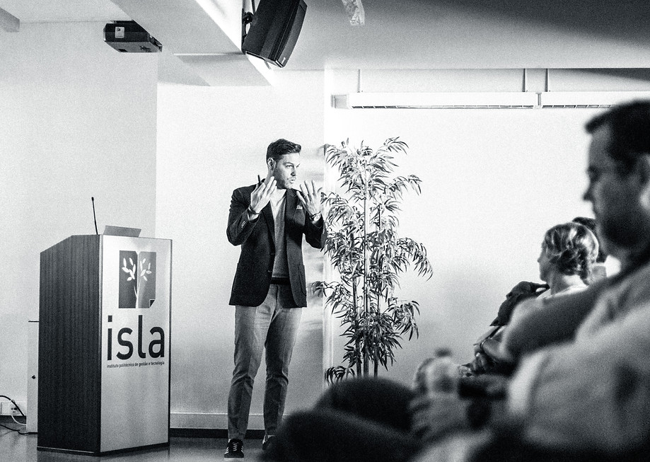 Helder em keynote sobre liderança evolutiva e inovação organizacional