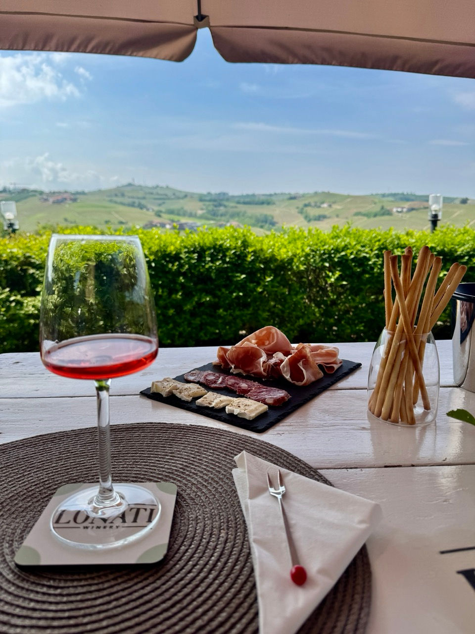 degustazione del vino dopo la visita in cantina - il tagliere