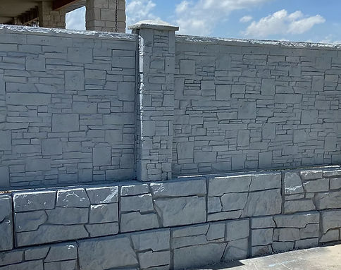 Dakota on Ledgestone_edited.jpg