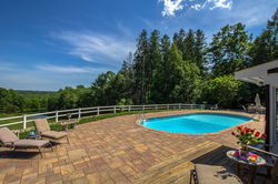 66-sunny-ridge-exterior-web-12