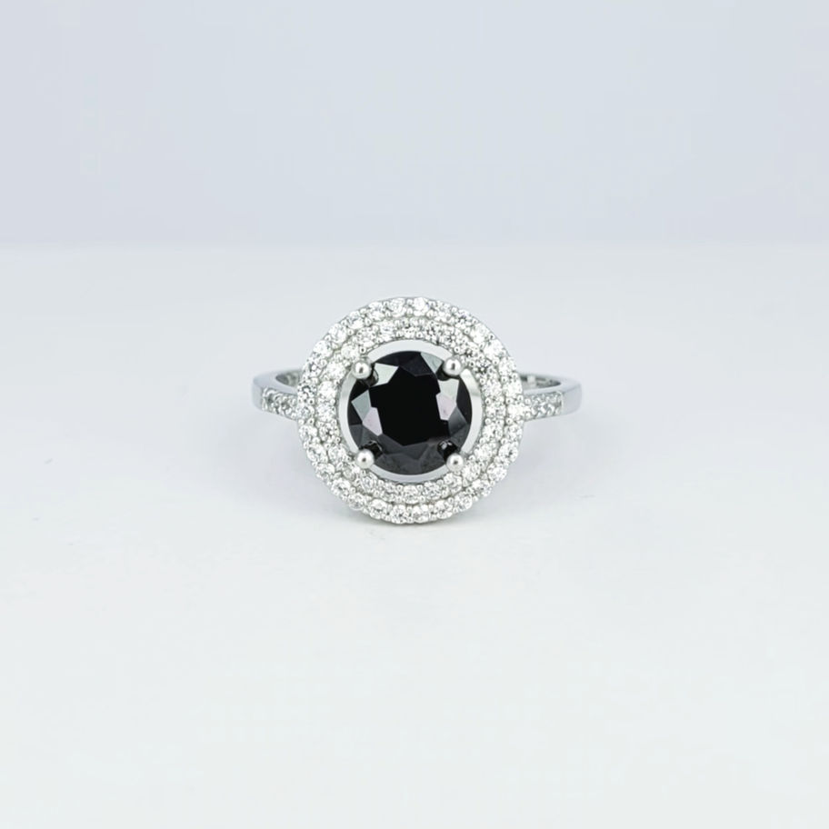 Silver ring with round cut black Onyx