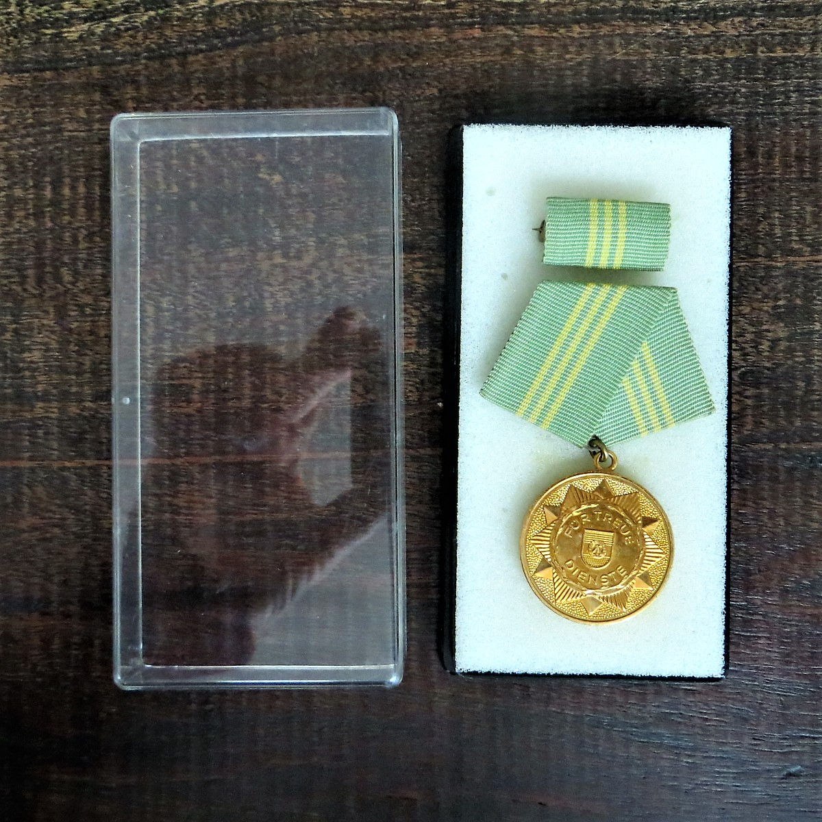 Medal DDR 15 Years Faithfull Service Ministry Of Interiour Gold Edition