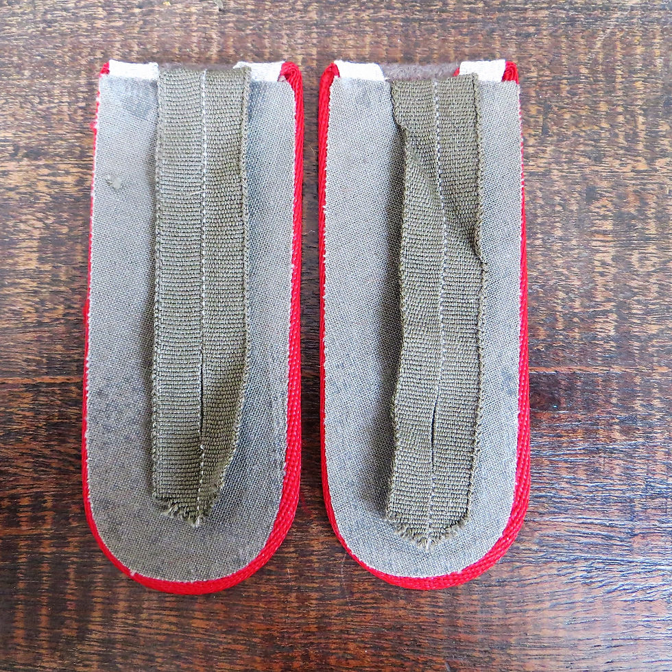Thumbnail: Various DDR Uniform Epaulet