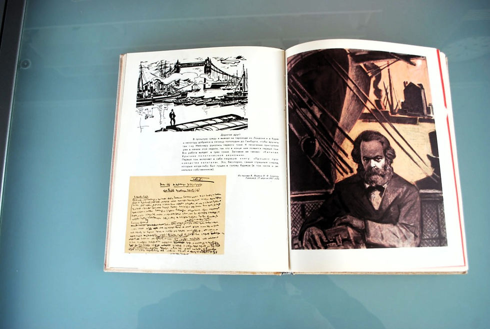 Thumbnail: Book Soviet Russia Karl Marx And Friedrich Engels Das Kapital 1975