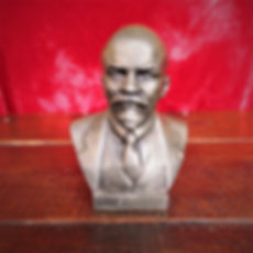 Bust Lenin