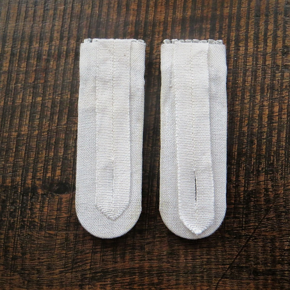 Thumbnail: Various DDR Army Epaulet