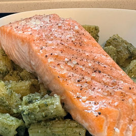 Pesto, Salmon, Pasta, Basil, Fresh Pesto, Almond, Wallnut, Cashew. 
