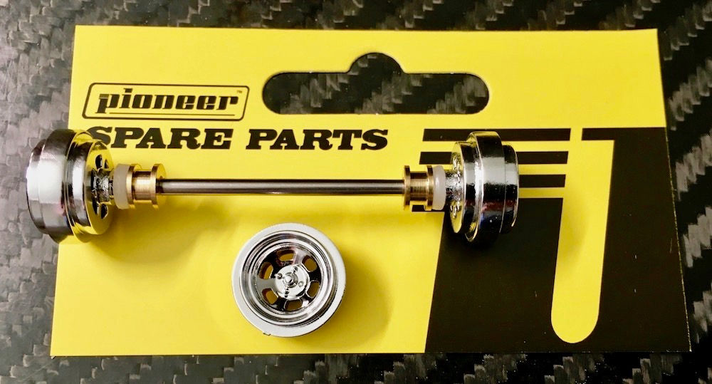 Pioneer Legends Front Axle Assembly - Chromed 'Bassett' Style Wheels