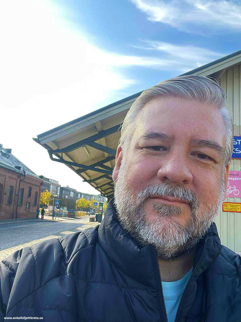 Den ständiga resenären - "Att återse Sverige genom en Resväska", så känns det faktiskt..