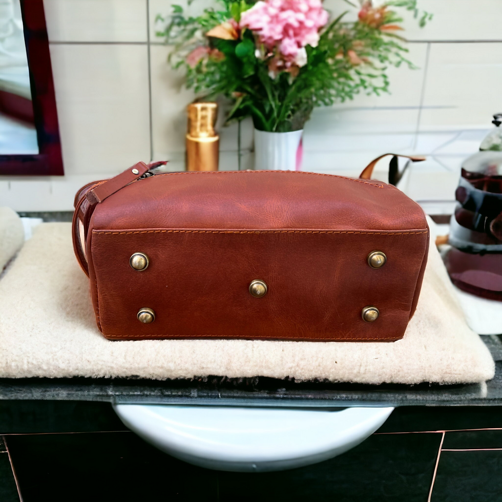 Thumbnail: Leather Make up bag