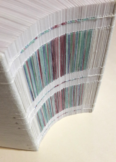 Coeur cousu. Livre objet Amélie Doussot