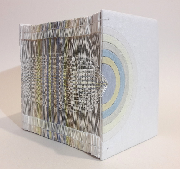 Filature. Livre objet Amélie Doussot