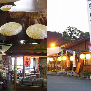 夜はちょうちんが灯ります