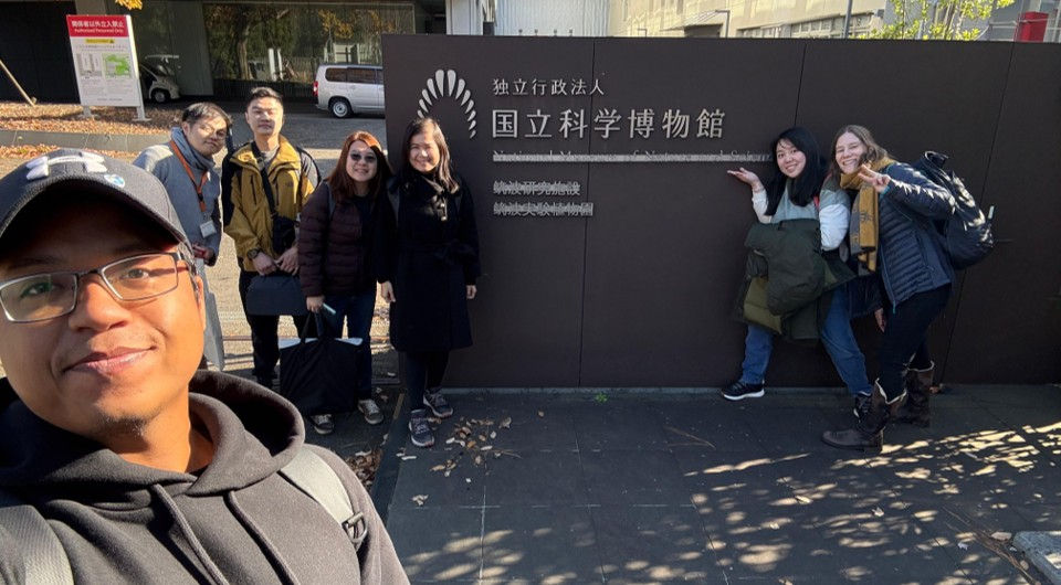 Group photo with Dr Showtaro Kakizoe and Hiroshima University PhD student Aiman Aiman Luhkman.