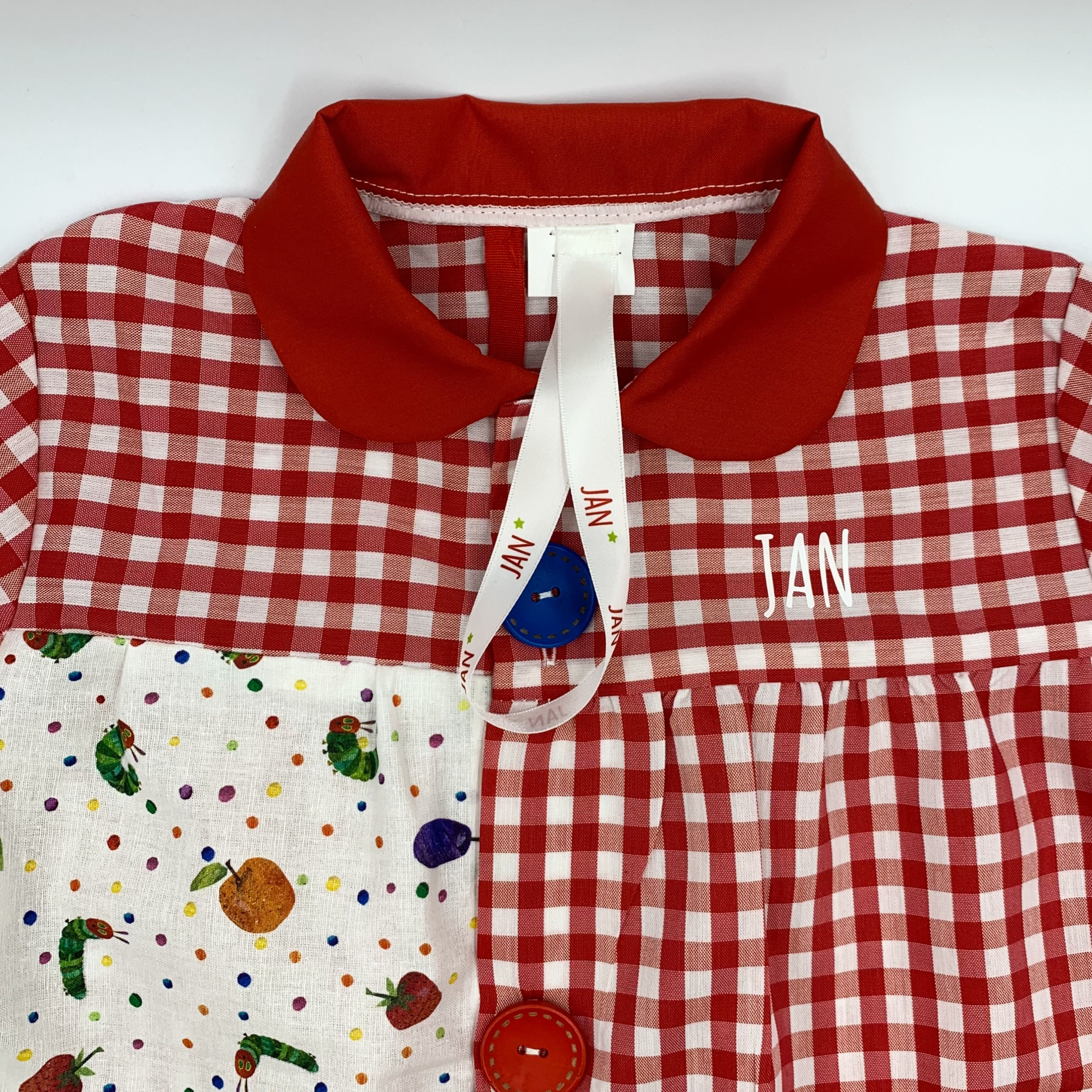 Bata escolar "erugueta goluda"