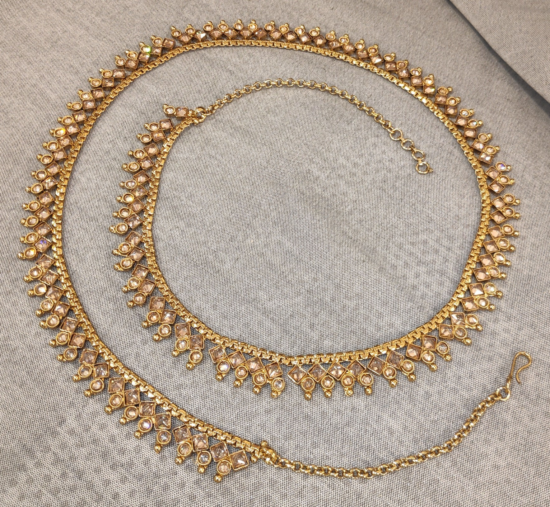 Antic waistbelt with lct shaped stones