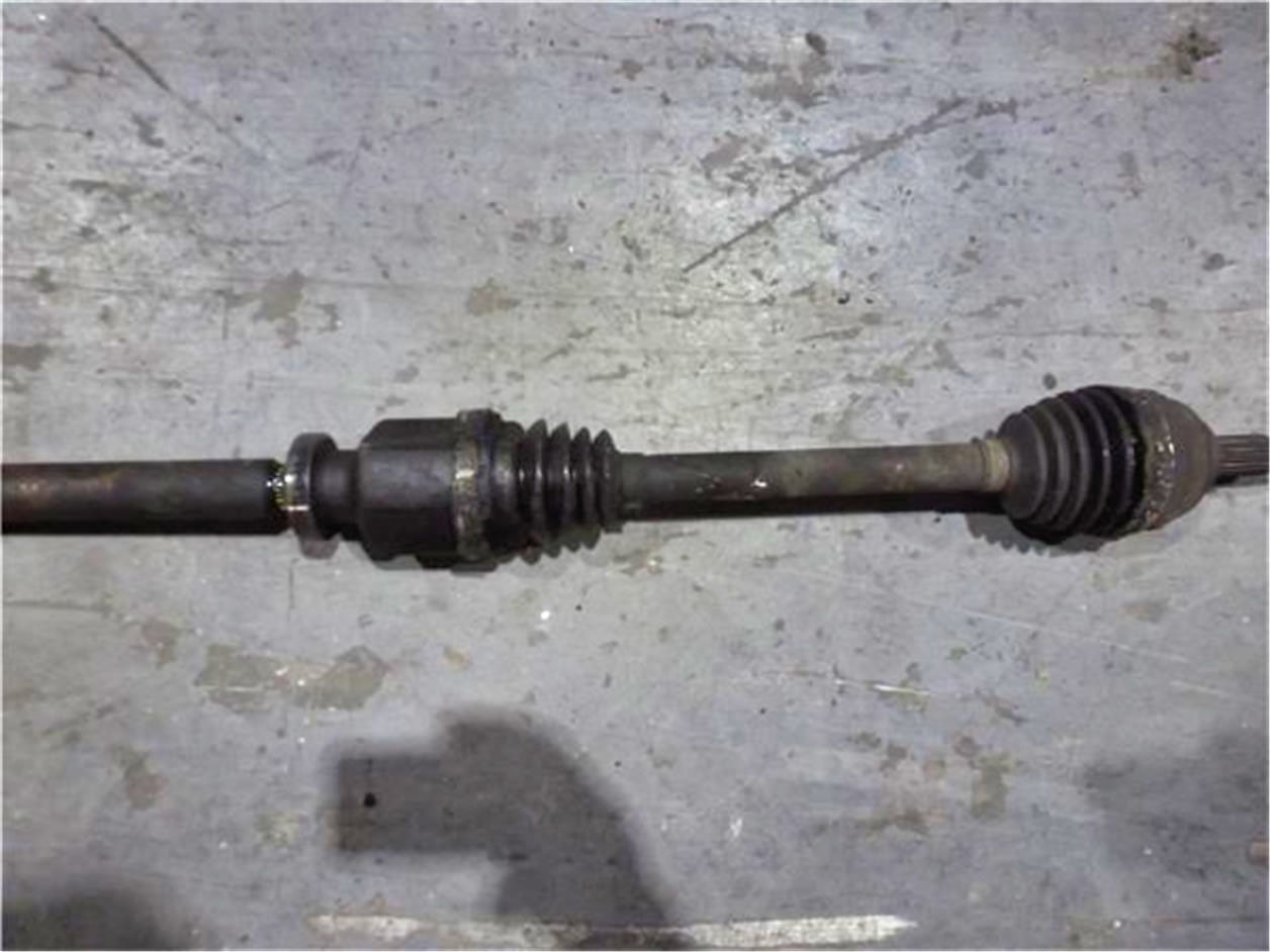 Palier delantero derecho Renault Clio III 1.5 Business