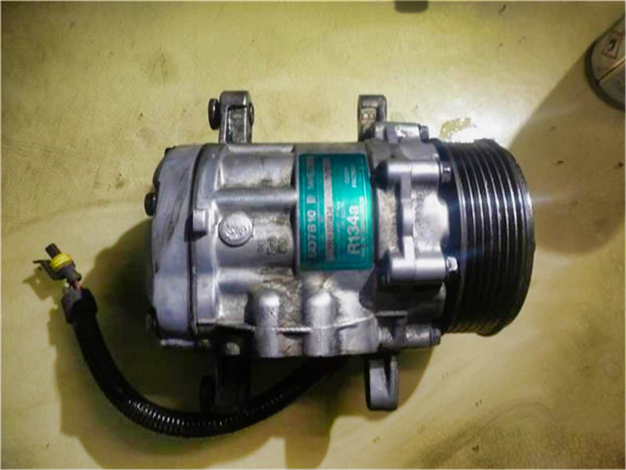 Compresor Aire acondicionado Ford Fiesta 1.6 Futura