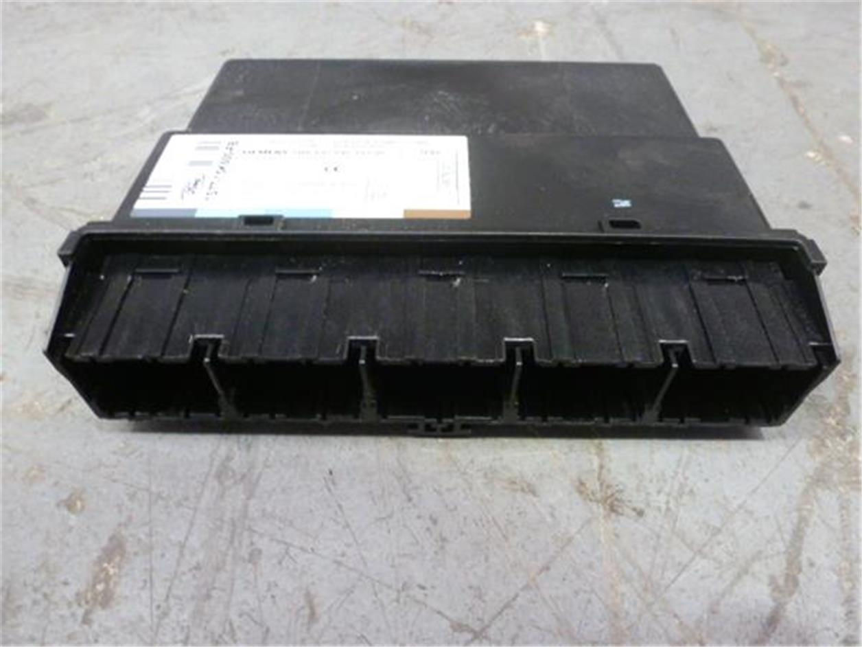 Módulo confort Ford Focus Berlina 1.8 Ambiente