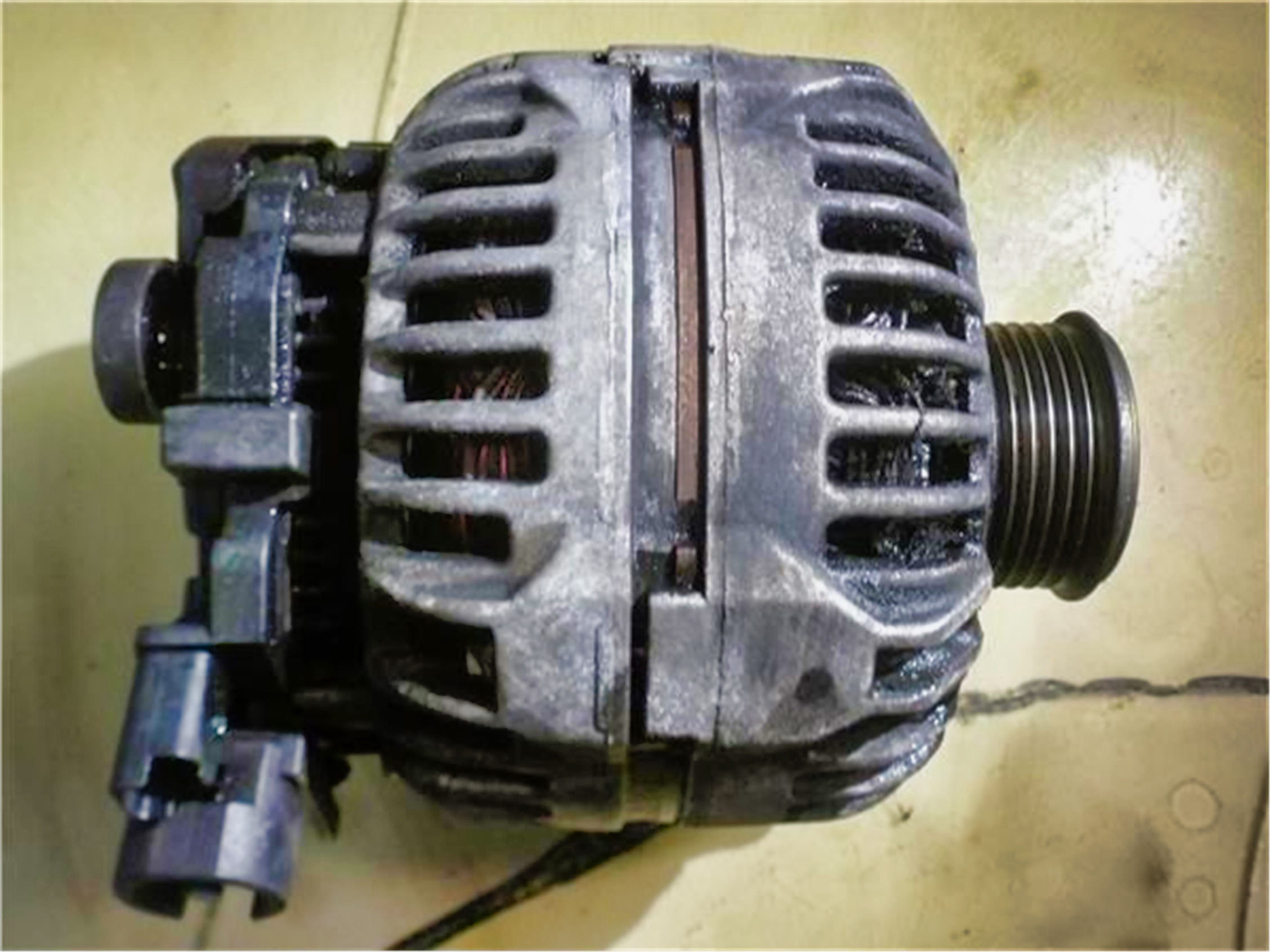 Alternador Citroen C4 Berlina 1.6 VTR Plus