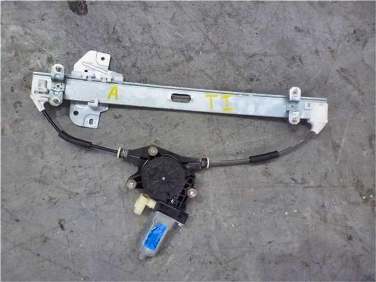 Elevalunas eléctrico trasero izquierdo Hyundai Accent 1.6 GLS Full