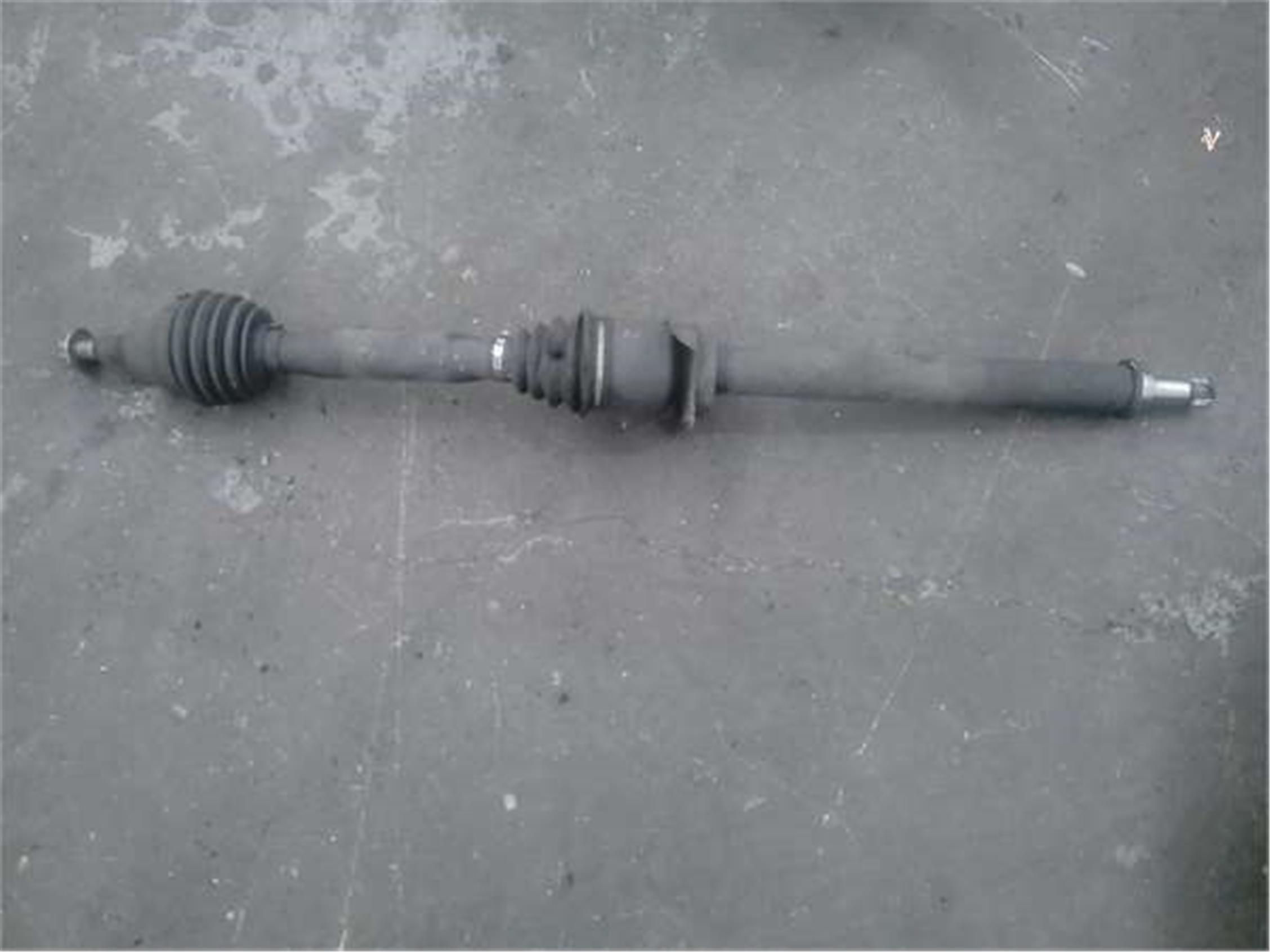 Palier delantero derecho Mercedes-Benz Clase A 1.5 A 150