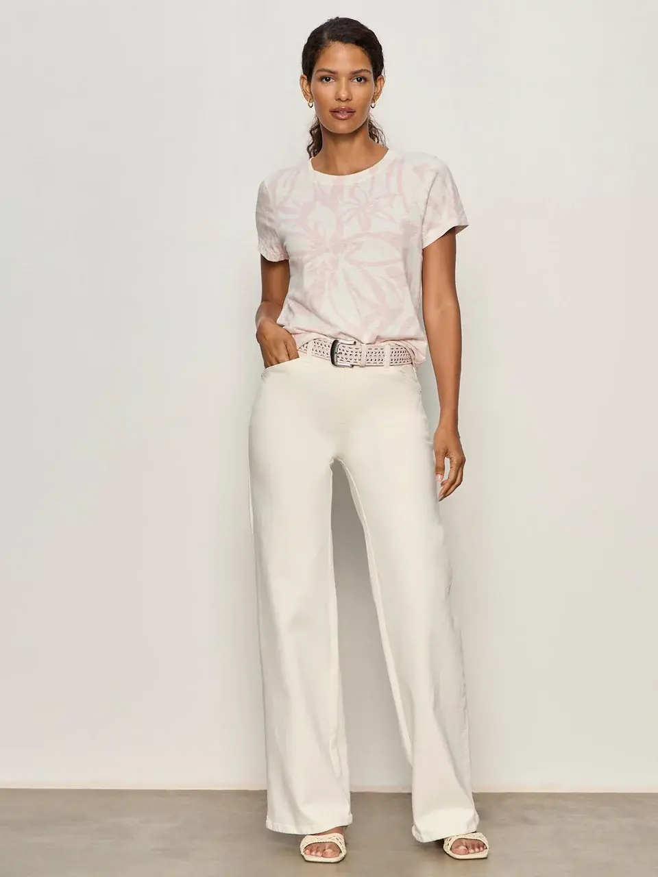 Thumbnail: Sanctuary Perfect Tee Rose Vine