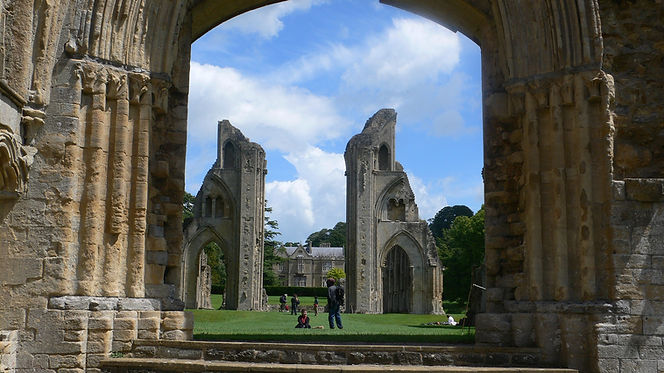 Abadia de Glastonbury.jpg
