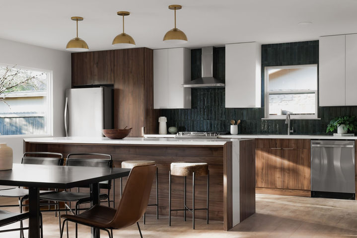 Barrington Way in Austin, kitchen, staged by The Staged Haus