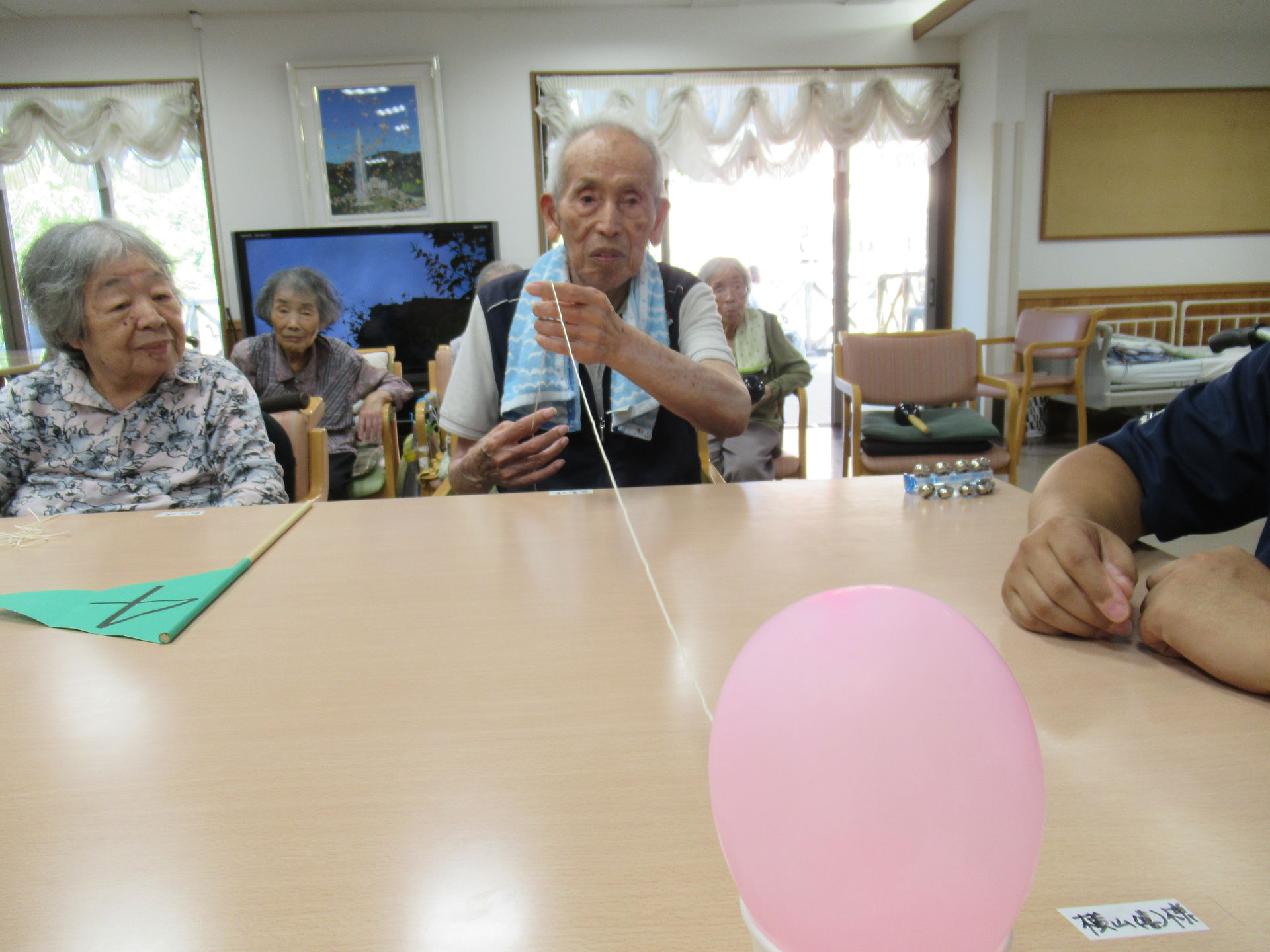 風船引き (55)