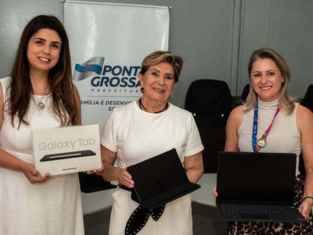 Prefeitura entrega notebooks e tablets para fortalecer atendimento nos CRAS de Ponta Grossa