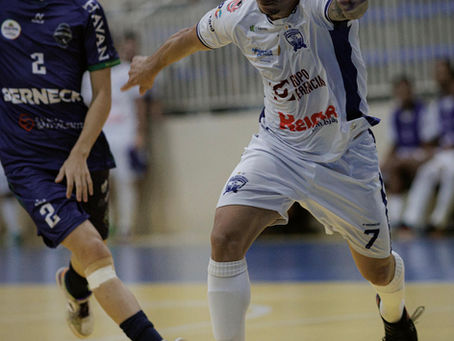 18 JOGOS SEM PERDER:
ACGF/Gerencial goleia pela Série Bronze e amplia sequência invicta no futsal estadual