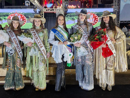 A Expo Ivai começou e a Miss Ponta-grossense Jéssica Jansen elege as majestades da festa! 👑