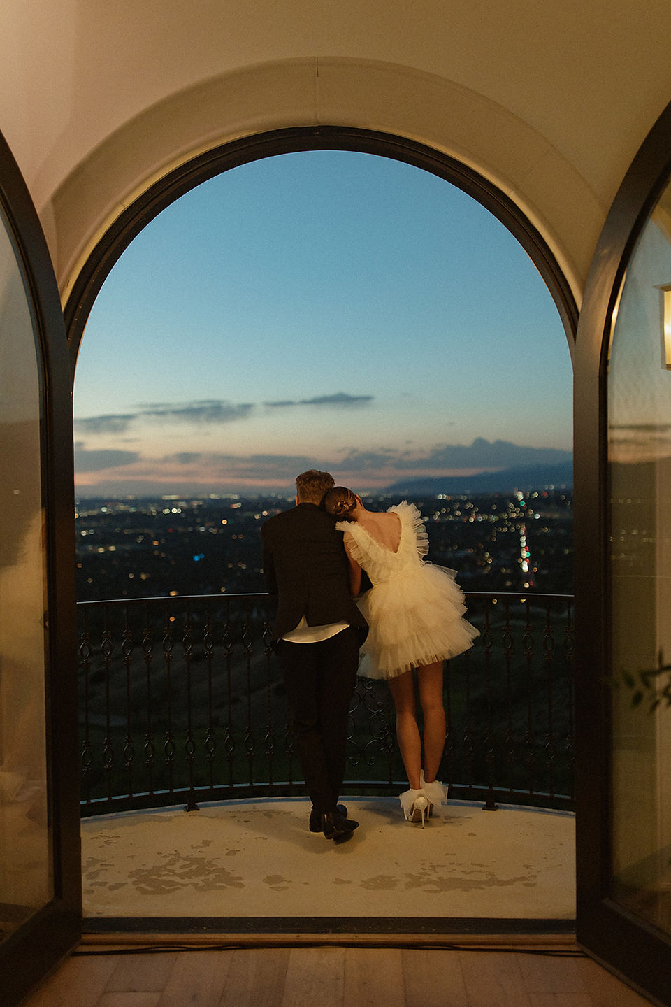 grace-and-Jared-love-story-siempre-wedding-venue-utah