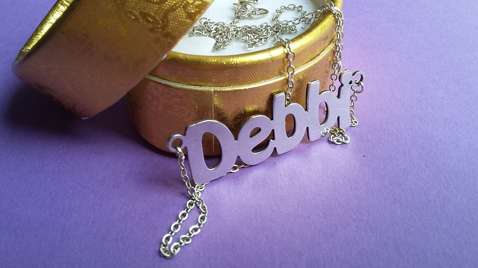 תמונה ממוזערת: Silver Tone English Name Necklace שרשרת שם כסופה באנגלית